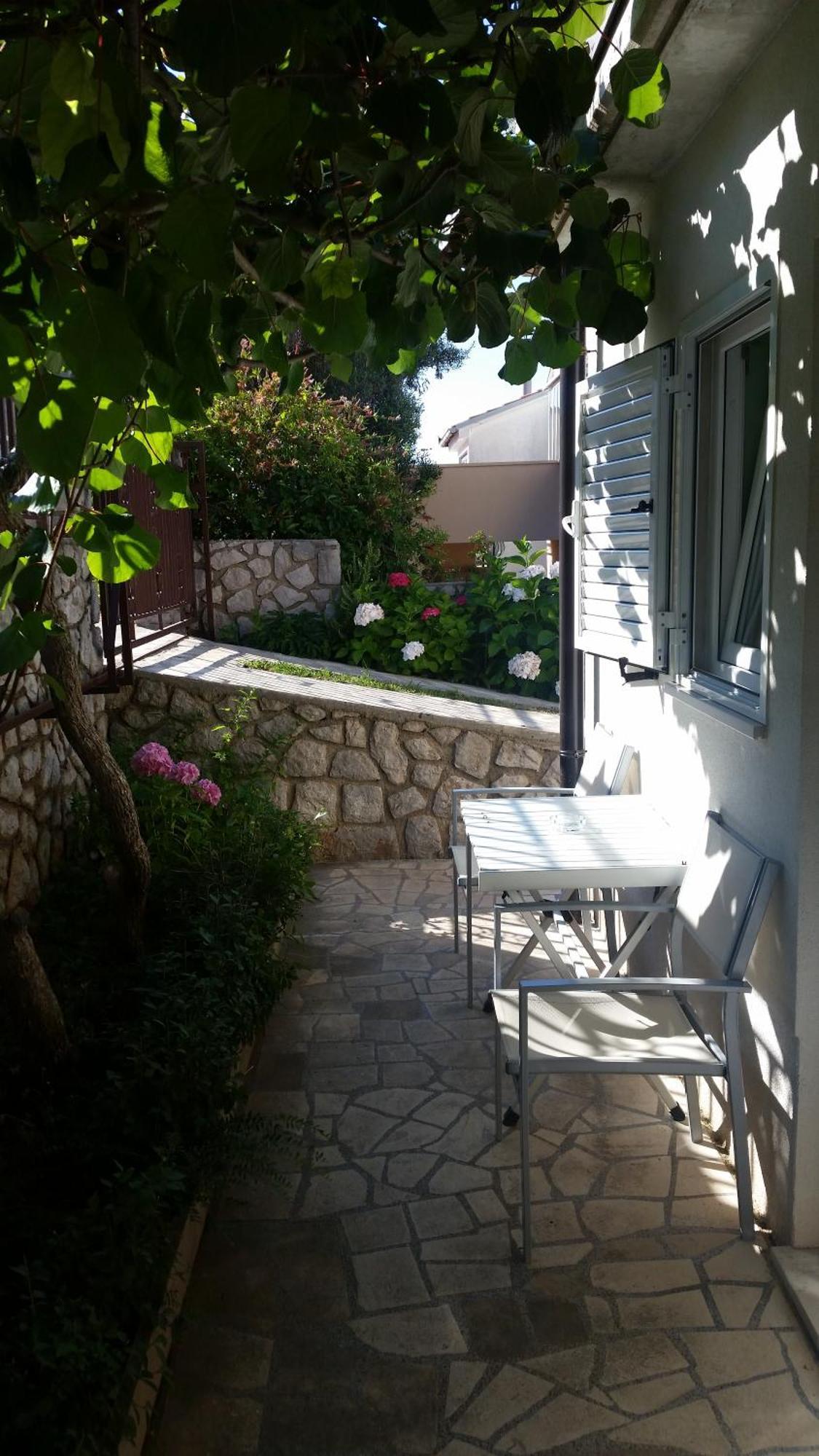 Apartments Mara Mali Losinj Exterior photo